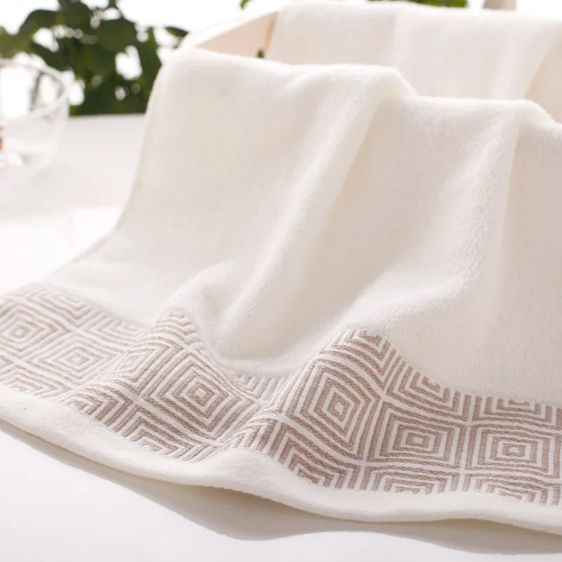 "Jacquard Weaving Soft Cotton Towel - Multifunctional for Bath, Beach, Home"