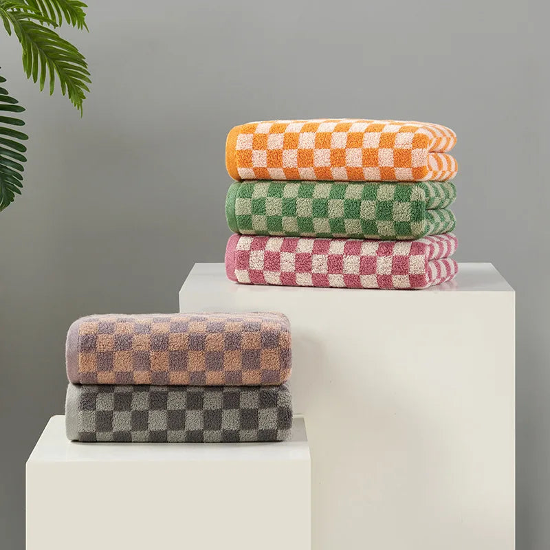 "Plaid Cotton Towel Set - Soft, Absorbent Face & Bath Towels for Home"
