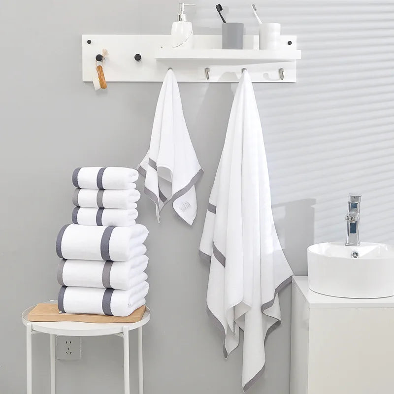 "Thickened Cotton Hotel Bath Towel - Soft, Absorbent, Custom Logo Available"