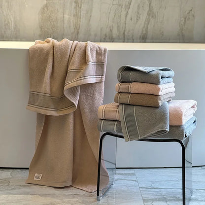 "Combed Cotton Bath Towel 70x140cm - Thick, Soft, High Absorbent for Home & Hotel"
